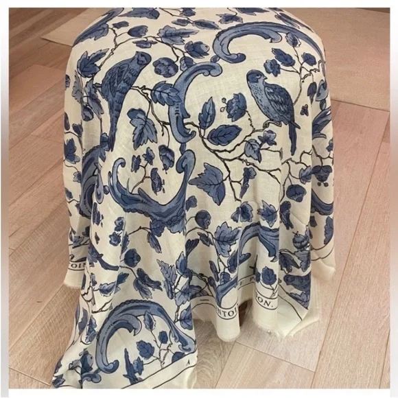 PIO SCARVE- SÉZANE X ANTOINETTE POISSON- Bird Print in Blue. - Picture 5 of 6